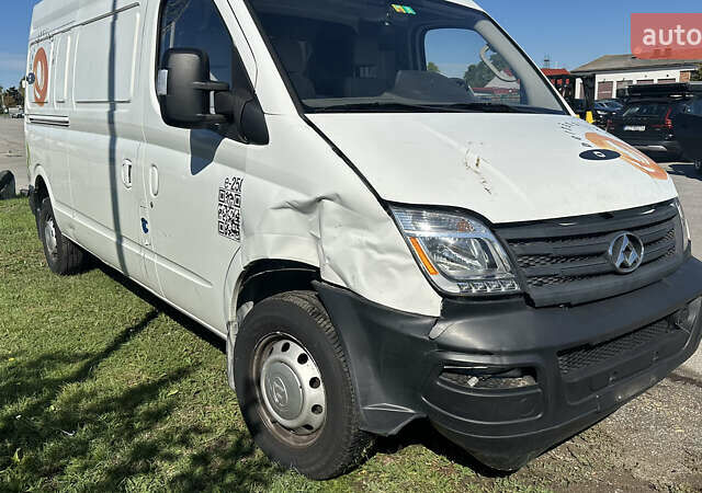 Білий Maxus EV90, об'ємом двигуна 0 л та пробігом 67 тис. км за 9500 $, фото 2 на Automoto.ua