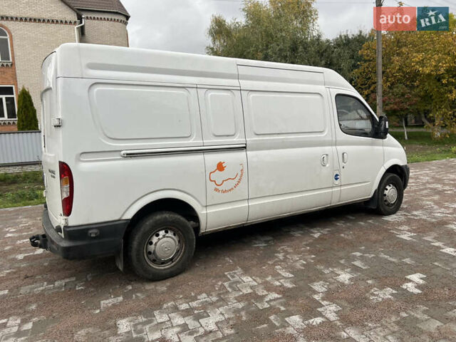 Maxus V80 2017 в Луцке на Automoto.ua Белый Maxus V80, объемом двигателя 0 л и пробегом 62 тыс. км за 11400 $, фото 8 на Automoto.ua