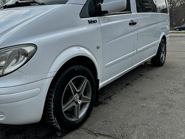 Білий Мерседес Віто, об'ємом двигуна 2.1 л та пробігом 380 тис. км за 7000 $, фото 2 на Automoto.ua