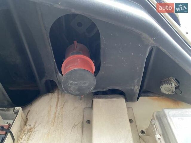 Серый Merker M 300, объемом двигателя 0 л и пробегом 489 тыс. км за 17800 $, фото 5 на Automoto.ua