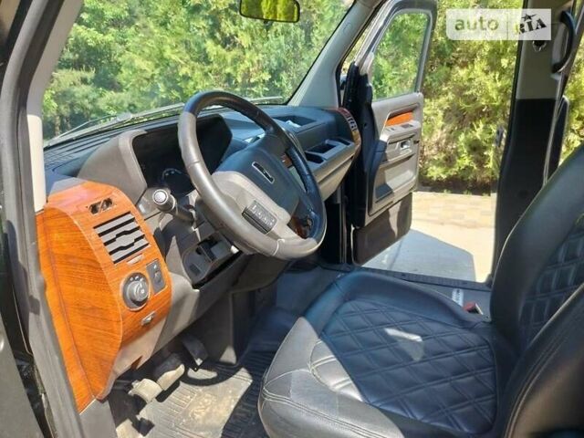 Черный Mobility Ventures MV-1, объемом двигателя 4.6 л и пробегом 44 тыс. км за 15200 $, фото 12 на Automoto.ua