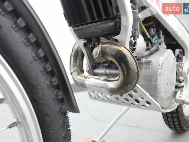 Сірий Montesa Honda Cota 4RT, об'ємом двигуна 0.25 л та пробігом 1 тис. км за 2100 $, фото 19 на Automoto.ua