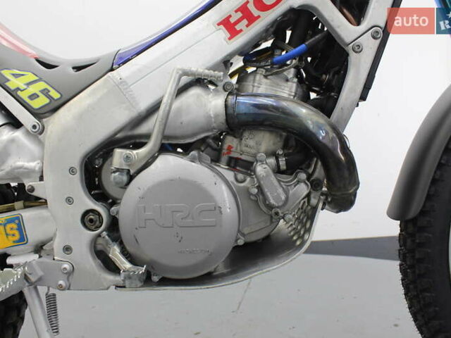 Сірий Montesa Honda Cota 4RT, об'ємом двигуна 0.25 л та пробігом 1 тис. км за 2100 $, фото 15 на Automoto.ua