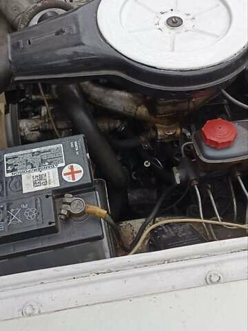 Білий Москвич/АЗЛК 2140, об'ємом двигуна 1.5 л та пробігом 50 тис. км за 1000 $, фото 1 на Automoto.ua