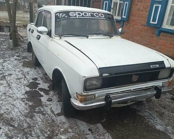 Москвич/АЗЛК 2140 1974 в Лозовой на Automoto.ua Белый Москвич/АЗЛК 2140, объемом двигателя 0 л и пробегом 1000 тыс. км за 329 $, фото 3 на Automoto.ua