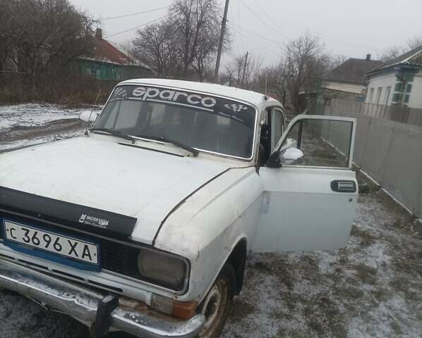 Москвич/АЗЛК 2140 1974 в Лозовой на Automoto.ua Белый Москвич/АЗЛК 2140, объемом двигателя 0 л и пробегом 1000 тыс. км за 329 $, фото 2 на Automoto.ua