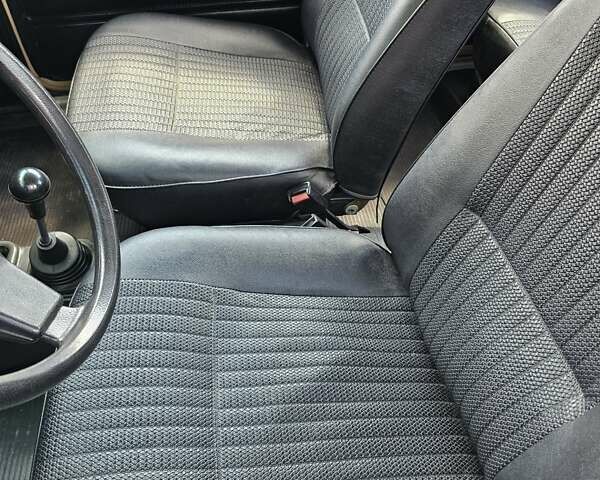 Бежевий Москвич/АЗЛК 2140, об'ємом двигуна 1.5 л та пробігом 96 тис. км за 1500 $, фото 6 на Automoto.ua