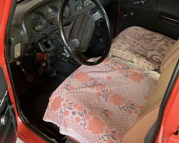 Красный Москвич/АЗЛК 2140, объемом двигателя 1.5 л и пробегом 999 тыс. км за 500 $, фото 3 на Automoto.ua