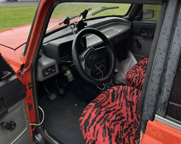 Красный Москвич/АЗЛК 2140, объемом двигателя 1.5 л и пробегом 100 тыс. км за 850 $, фото 4 на Automoto.ua