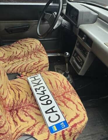 Червоний Москвич/АЗЛК 2140, об'ємом двигуна 1.5 л та пробігом 350 тис. км за 700 $, фото 2 на Automoto.ua