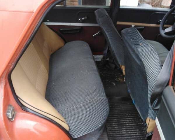 Красный Москвич/АЗЛК 2140, объемом двигателя 1.5 л и пробегом 76 тыс. км за 600 $, фото 4 на Automoto.ua