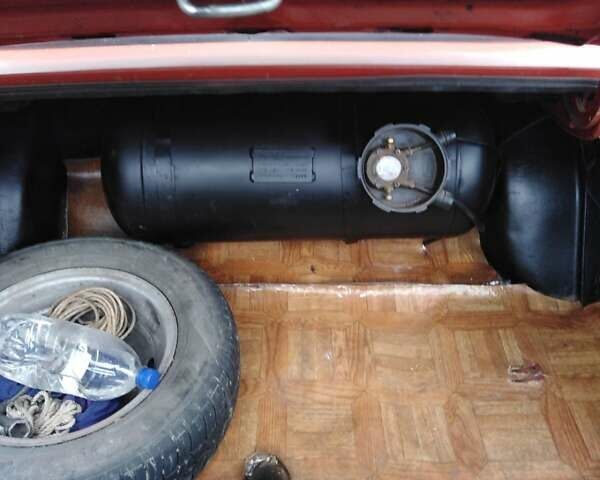 Красный Москвич/АЗЛК 2140, объемом двигателя 1.5 л и пробегом 76 тыс. км за 600 $, фото 7 на Automoto.ua