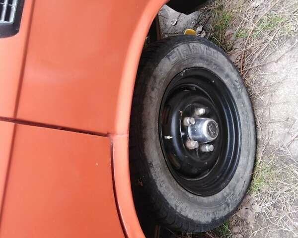 Красный Москвич/АЗЛК 2140, объемом двигателя 1.5 л и пробегом 76 тыс. км за 600 $, фото 8 на Automoto.ua