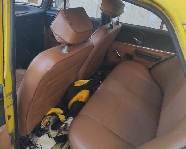 Жовтий Москвич/АЗЛК 2140, об'ємом двигуна 1.48 л та пробігом 93 тис. км за 604 $, фото 3 на Automoto.ua