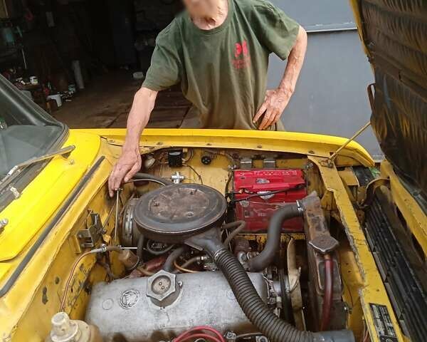 Желтый Москвич/АЗЛК 2140, объемом двигателя 1.5 л и пробегом 38 тыс. км за 478 $, фото 4 на Automoto.ua