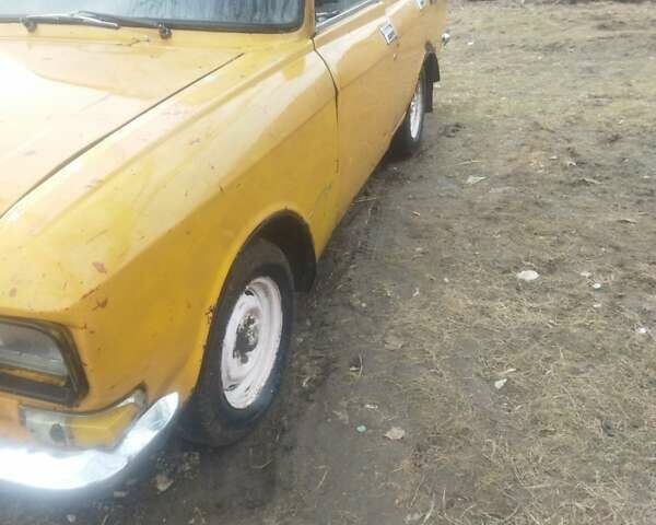 Желтый Москвич/АЗЛК 2140, объемом двигателя 1.5 л и пробегом 250 тыс. км за 335 $, фото 4 на Automoto.ua