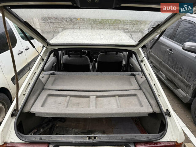 Белый Москвич/АЗЛК 2141, объемом двигателя 1.7 л и пробегом 39 тыс. км за 1073 $, фото 9 на Automoto.ua