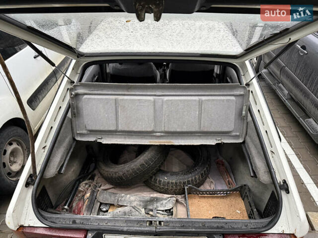 Белый Москвич/АЗЛК 2141, объемом двигателя 1.7 л и пробегом 39 тыс. км за 1073 $, фото 8 на Automoto.ua