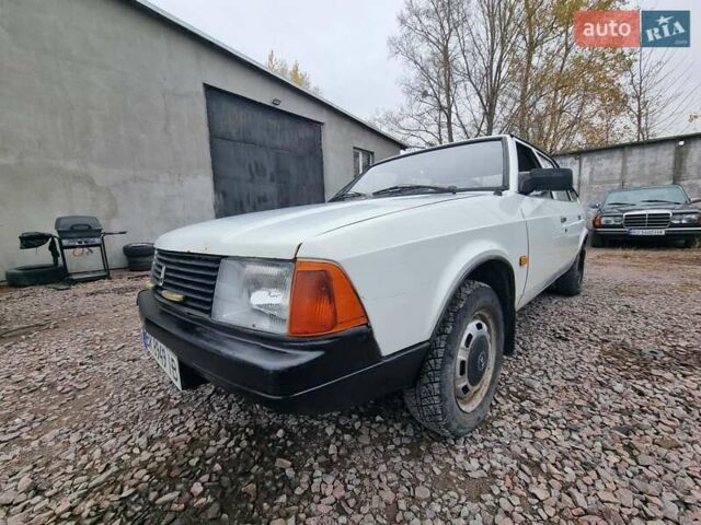 Белый Москвич/АЗЛК 2141, объемом двигателя 1.48 л и пробегом 73 тыс. км за 520 $, фото 4 на Automoto.ua