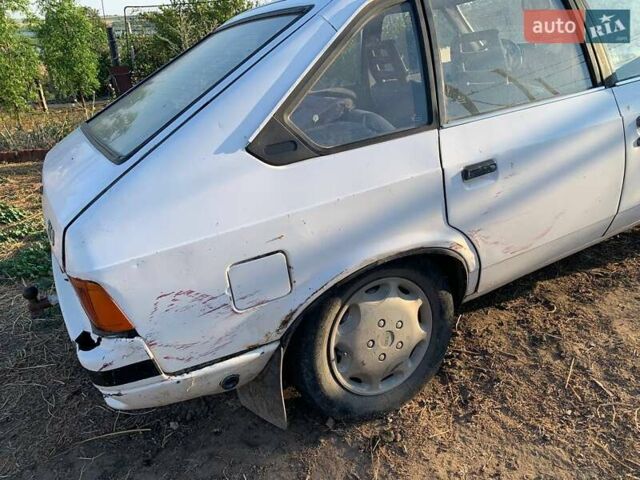 Белый Москвич/АЗЛК 2141, объемом двигателя 1.48 л и пробегом 140 тыс. км за 600 $, фото 7 на Automoto.ua