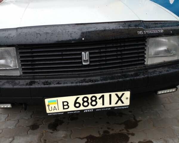 Белый Москвич/АЗЛК 2141, объемом двигателя 1.7 л и пробегом 137 тыс. км за 911 $, фото 11 на Automoto.ua