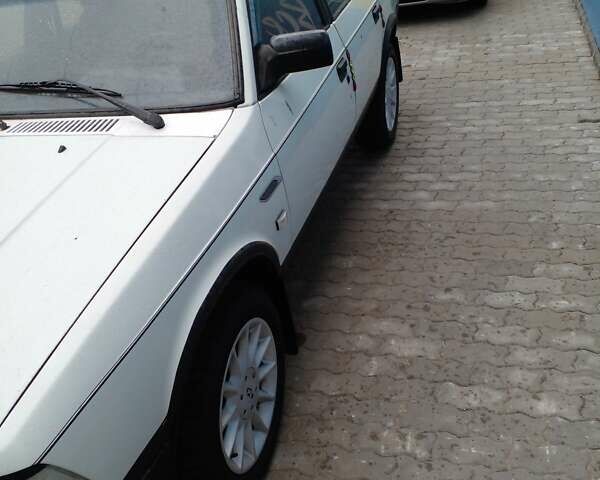 Белый Москвич/АЗЛК 2141, объемом двигателя 1.7 л и пробегом 137 тыс. км за 911 $, фото 7 на Automoto.ua