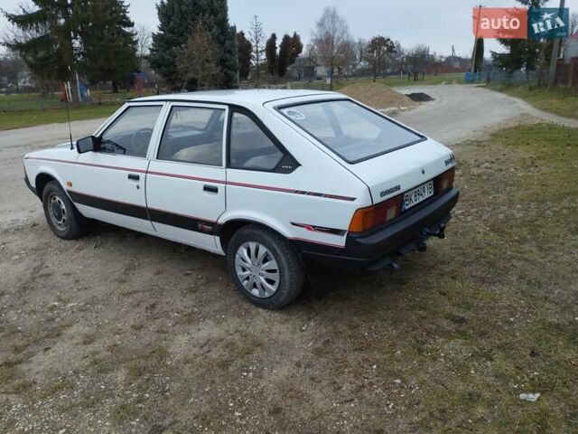 Белый Москвич/АЗЛК 2141, объемом двигателя 1.48 л и пробегом 173 тыс. км за 970 $, фото 13 на Automoto.ua