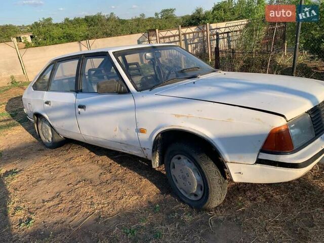 Белый Москвич/АЗЛК 2141, объемом двигателя 1.48 л и пробегом 140 тыс. км за 600 $, фото 3 на Automoto.ua