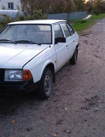 Белый Москвич/АЗЛК 2141, объемом двигателя 1.48 л и пробегом 73 тыс. км за 750 $, фото 6 на Automoto.ua