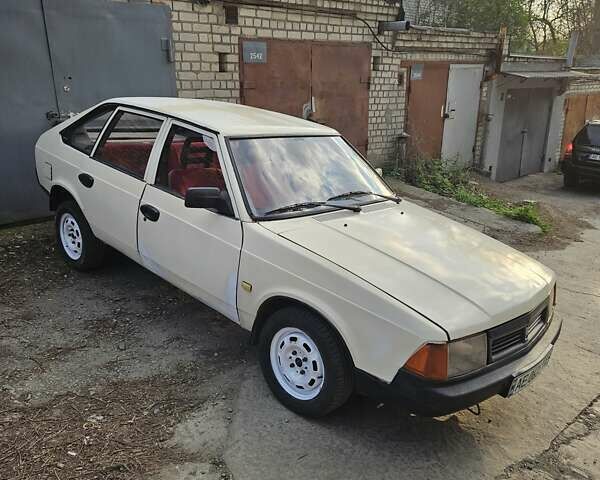 Білий Москвич/АЗЛК 2141, об'ємом двигуна 1.7 л та пробігом 160 тис. км за 700 $, фото 1 на Automoto.ua