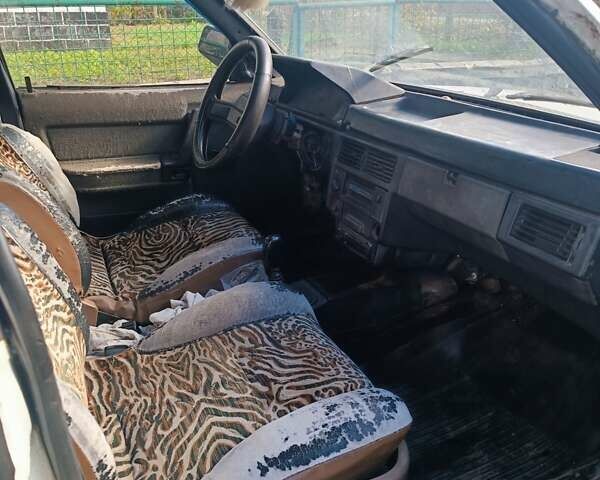 Белый Москвич/АЗЛК 2141, объемом двигателя 0 л и пробегом 250 тыс. км за 450 $, фото 2 на Automoto.ua