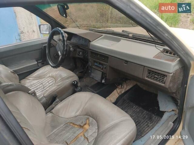 Бежевый Москвич/АЗЛК 2141, объемом двигателя 1.48 л и пробегом 140 тыс. км за 724 $, фото 8 на Automoto.ua