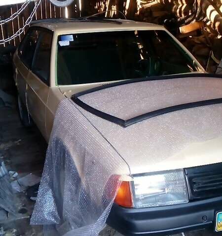 Бежевый Москвич/АЗЛК 2141, объемом двигателя 1.5 л и пробегом 255 тыс. км за 1600 $, фото 3 на Automoto.ua