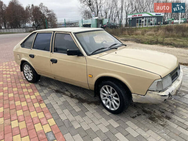 Бежевый Москвич/АЗЛК 2141, объемом двигателя 1.7 л и пробегом 200 тыс. км за 550 $, фото 4 на Automoto.ua