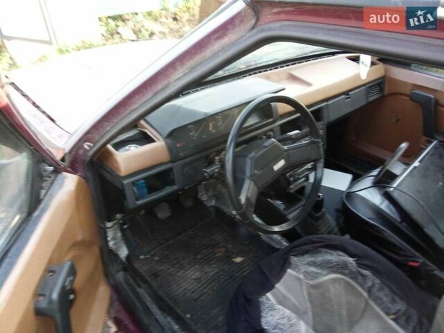 Красный Москвич/АЗЛК 2141, объемом двигателя 1.6 л и пробегом 105 тыс. км за 700 $, фото 1 на Automoto.ua