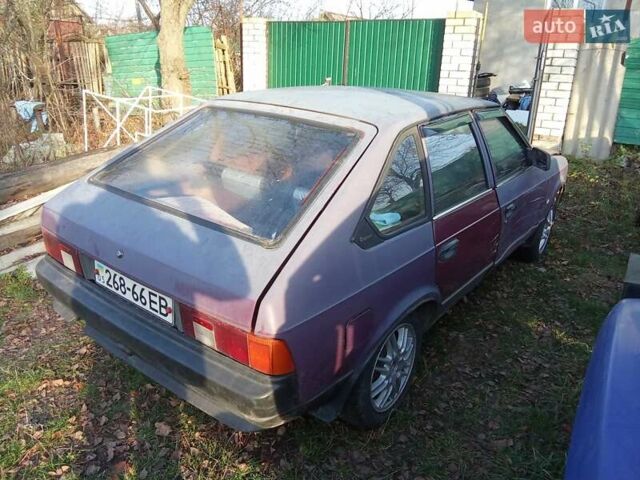 Красный Москвич/АЗЛК 2141, объемом двигателя 1.6 л и пробегом 105 тыс. км за 700 $, фото 2 на Automoto.ua