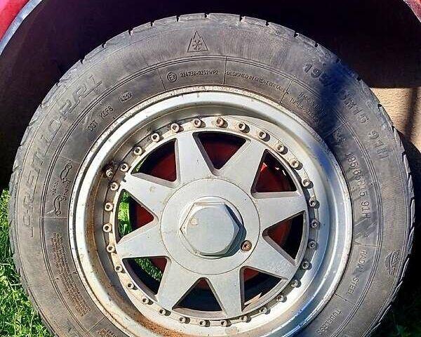 Красный Москвич/АЗЛК 2141, объемом двигателя 1.5 л и пробегом 110 тыс. км за 720 $, фото 3 на Automoto.ua