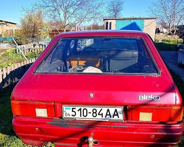 Красный Москвич/АЗЛК 2141, объемом двигателя 1.5 л и пробегом 110 тыс. км за 720 $, фото 5 на Automoto.ua
