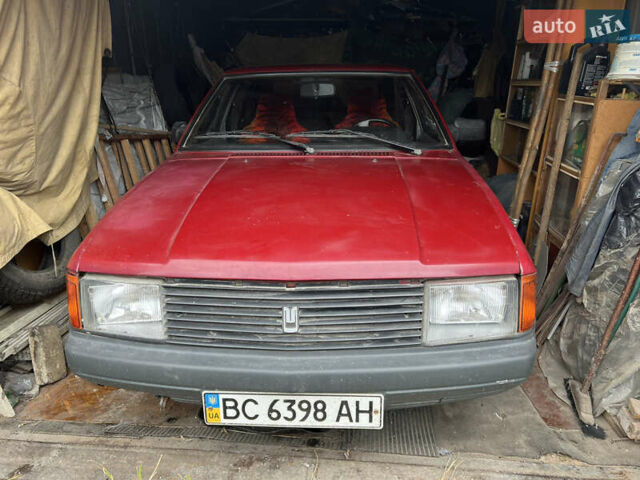 Красный Москвич/АЗЛК 2141, объемом двигателя 1.5 л и пробегом 125 тыс. км за 800 $, фото 2 на Automoto.ua