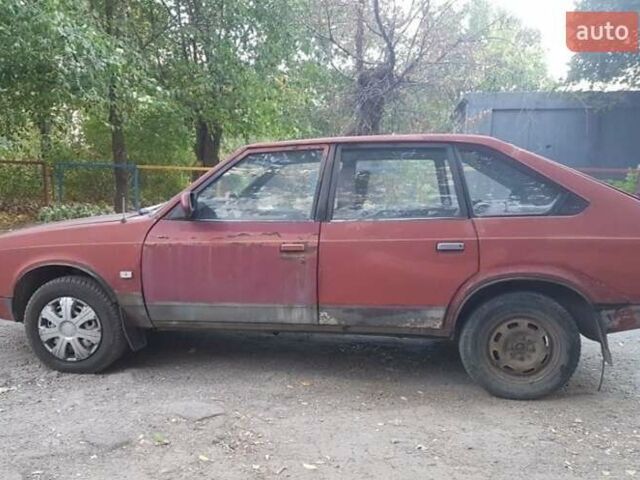 Красный Москвич/АЗЛК 2141, объемом двигателя 1.7 л и пробегом 200 тыс. км за 500 $, фото 2 на Automoto.ua
