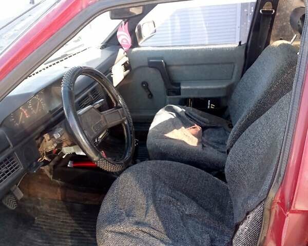 Красный Москвич/АЗЛК 2141, объемом двигателя 1.7 л и пробегом 150 тыс. км за 770 $, фото 6 на Automoto.ua