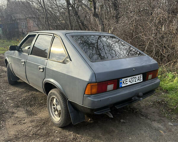 Серый Москвич/АЗЛК 2141, объемом двигателя 1.48 л и пробегом 300 тыс. км за 920 $, фото 1 на Automoto.ua