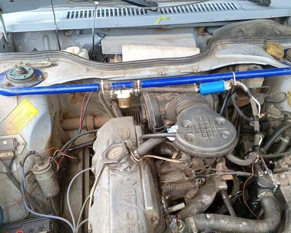 Серый Москвич/АЗЛК 2141, объемом двигателя 1.7 л и пробегом 371 тыс. км за 1100 $, фото 4 на Automoto.ua