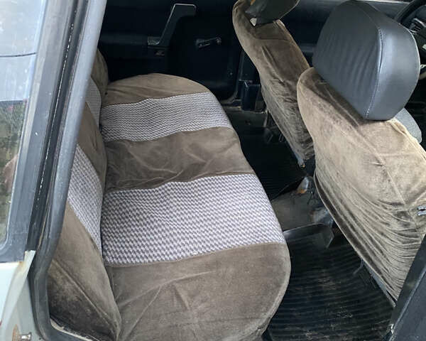 Серый Москвич/АЗЛК 2141, объемом двигателя 1.48 л и пробегом 104 тыс. км за 750 $, фото 6 на Automoto.ua