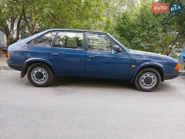 Синий Москвич/АЗЛК 2141, объемом двигателя 1.5 л и пробегом 120 тыс. км за 1000 $, фото 5 на Automoto.ua