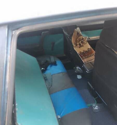 Синий Москвич/АЗЛК 2141, объемом двигателя 1.48 л и пробегом 150 тыс. км за 915 $, фото 6 на Automoto.ua