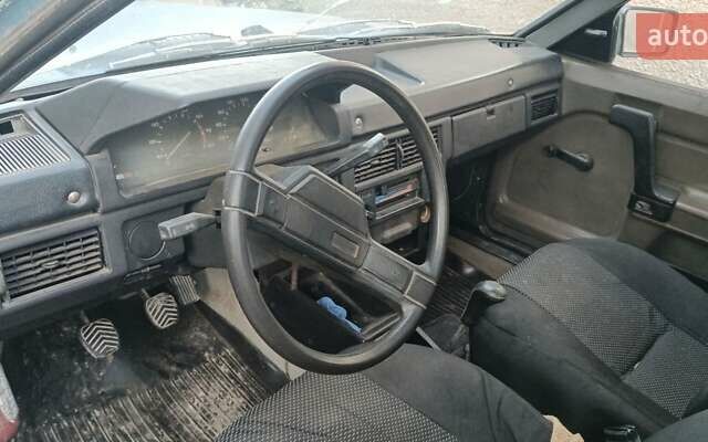 Синій Москвич/АЗЛК 2141, об'ємом двигуна 1.5 л та пробігом 165 тис. км за 850 $, фото 4 на Automoto.ua