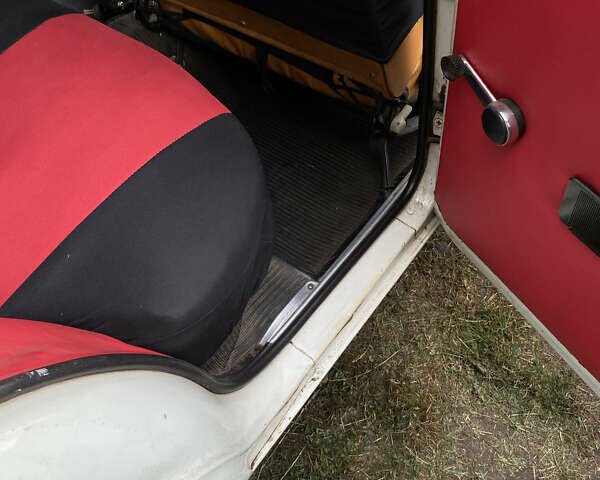 Белый Москвич/АЗЛК 412, объемом двигателя 0 л и пробегом 103 тыс. км за 1000 $, фото 8 на Automoto.ua