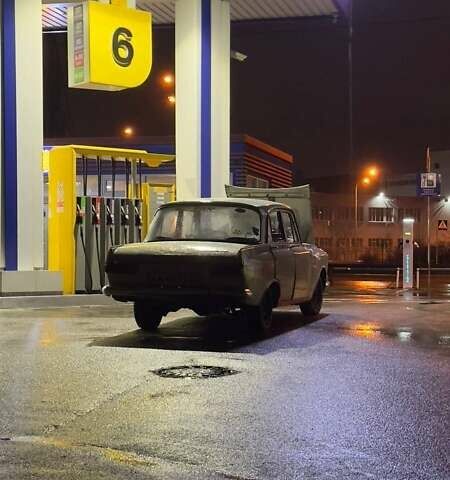 Белый Москвич/АЗЛК 412, объемом двигателя 1.7 л и пробегом 700 тыс. км за 290 $, фото 3 на Automoto.ua