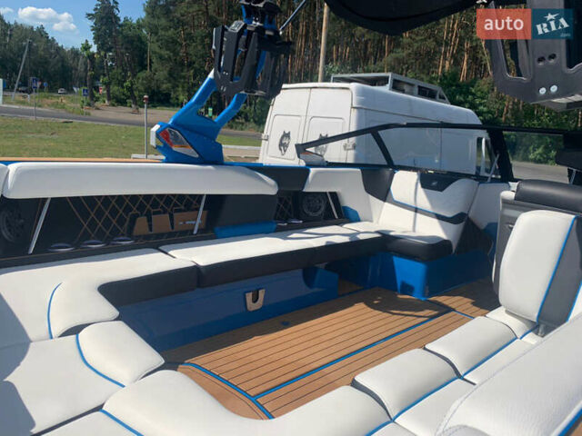Nautique Super Air Nautique, об'ємом двигуна 6.2 л та пробігом 100 тис. км за 135000 $, фото 11 на Automoto.ua
